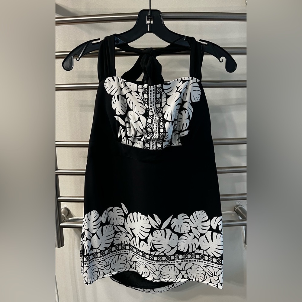 WHBM Silk Neck Tie Halter Top with Lining…Size 10